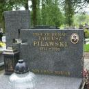 Grave of Tadeusz Pilawski family at Municipal cemetery in Brzozów 2 board